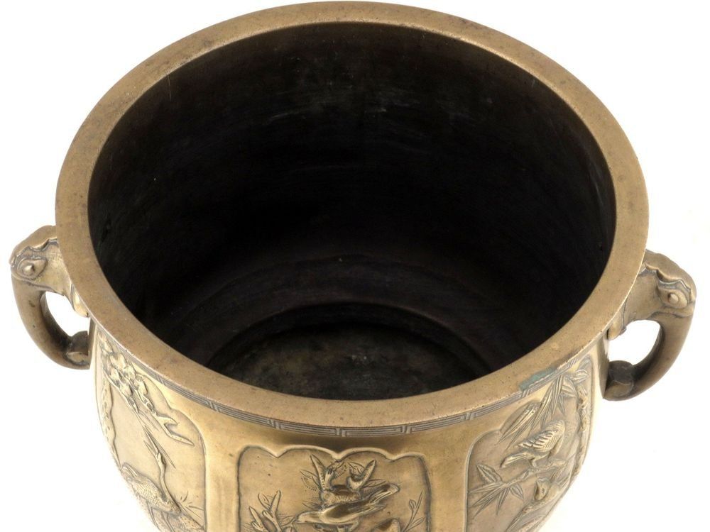 Blumentöpfe: BLUMENTOPF CACHEPOT JAPAN, ca .1900, Messing, wunderschön! – Gebraucht aus Zürich von kostbares 2