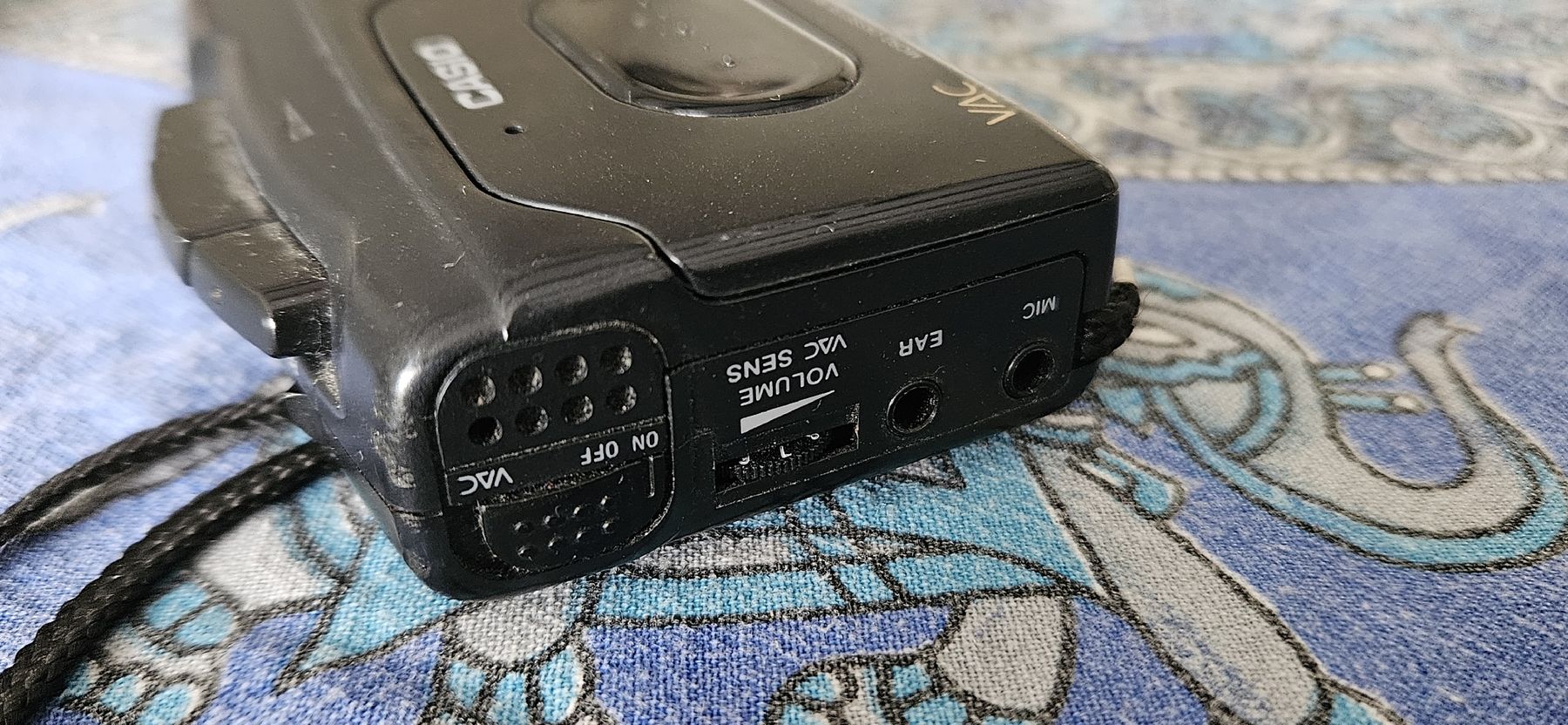 Casio Enregistreurs: Casio TP-35 Mini Kassettenrecorder  – D'occasion à Belp par Ginus85 5