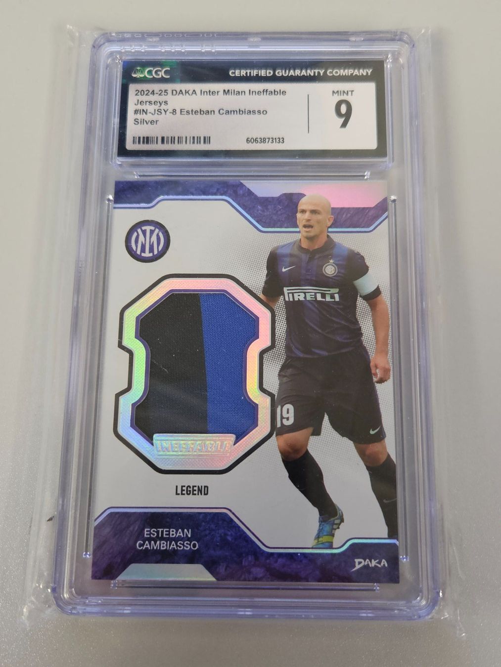 Carte collezionabili: 2024/25 DAKA Ineffable Jersey/45 MINT 9 E.CAMBIASSO Inter – Usato da Arth venduto da Web_air1