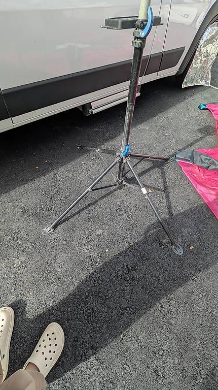 Cavalletti per biciclette: Fahrradmontageständer – Usato da Zollikofen venduto da Serious