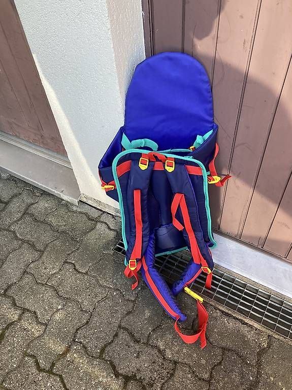 Porte-bébés ventraux & dorsaux: Porte-bébé dorsal cacolet – D'occasion à Lutry par dom_nps7