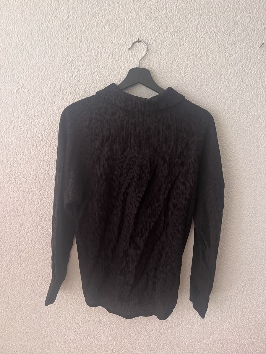 Blusen: gerippelte Bluse – Gebraucht aus Andwil SG von sas_m9tn 1