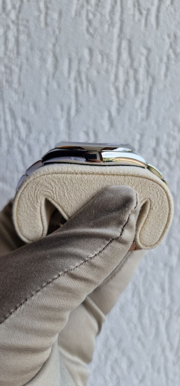 Rolex Orologi: Rolex Oyster Perpetual 41 vert 124300 - Set Complet Garantie – Nuovo (secondo la descrizione) da Vernier venduto da dyl_8v8k 7