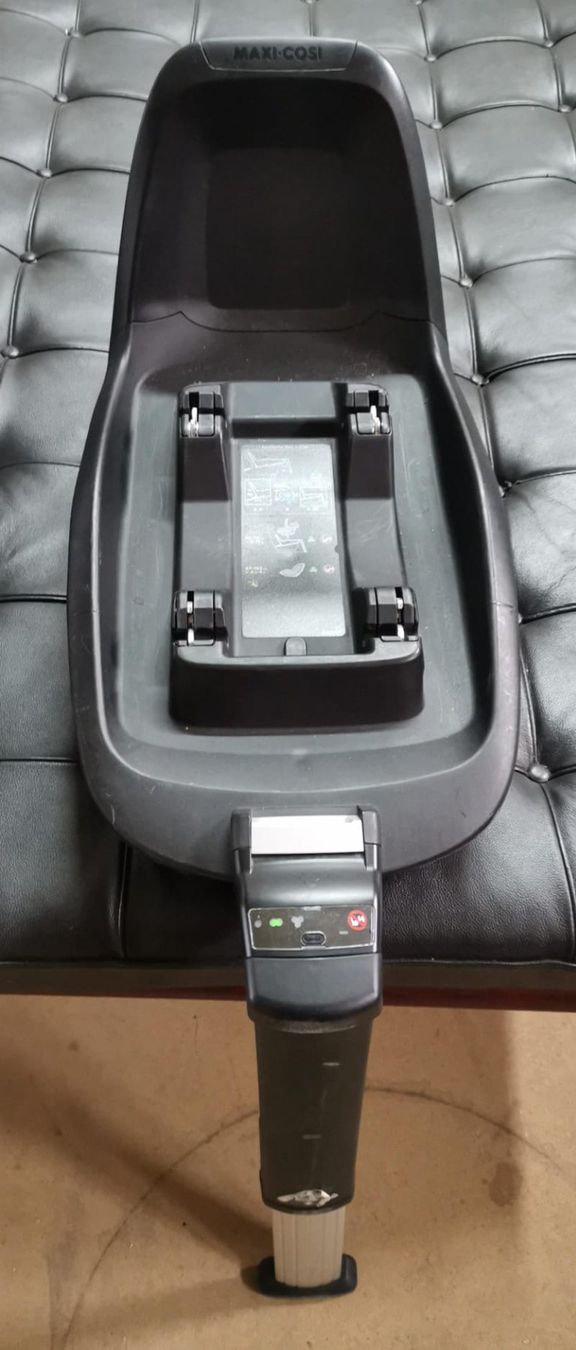 Seggiolini per auto: Maxi-Cosi Pebble Plus mit Station – Usato da Pieterlen venduto da schlupsi01 1