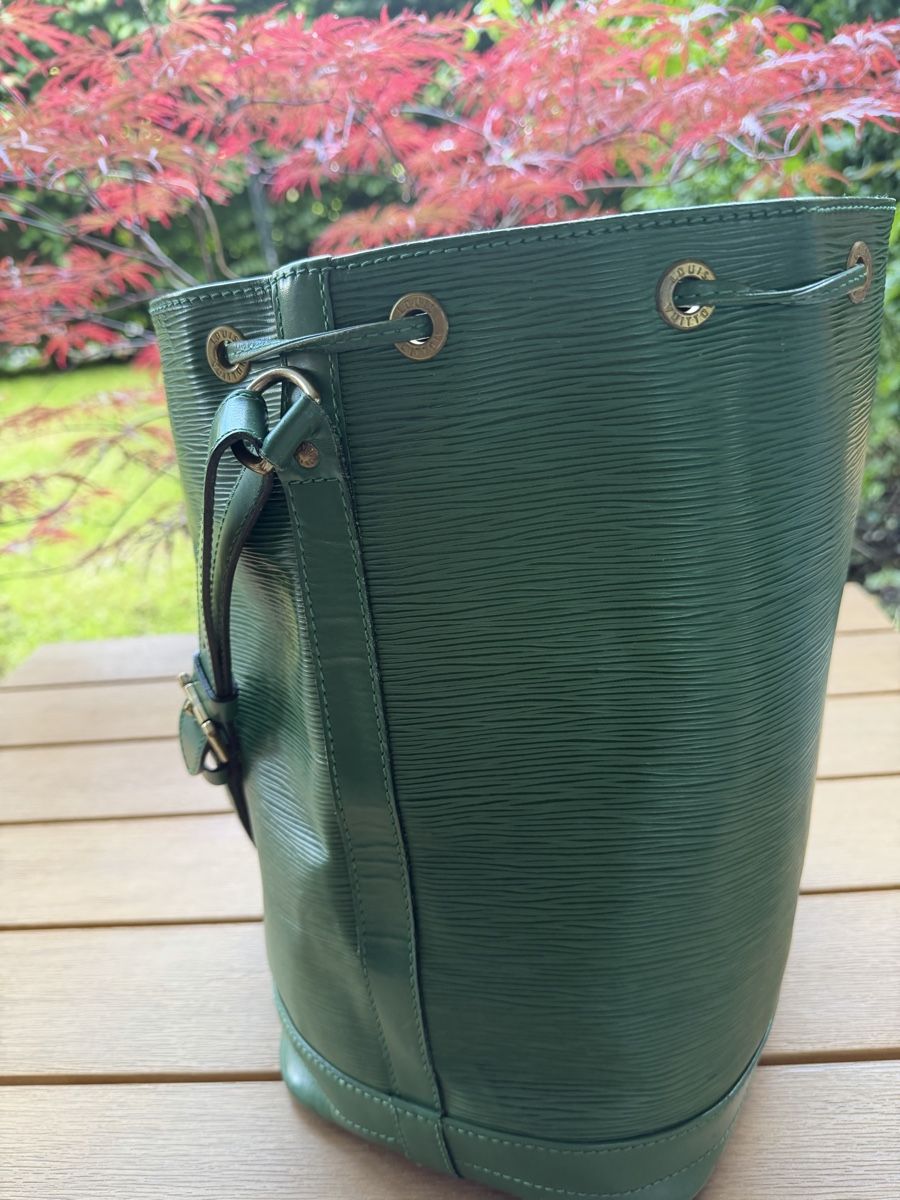 Louis Vuitton Borse da donna: Noe Louis Vuitton, grün – Usato da Fällanden venduto da Caramel7