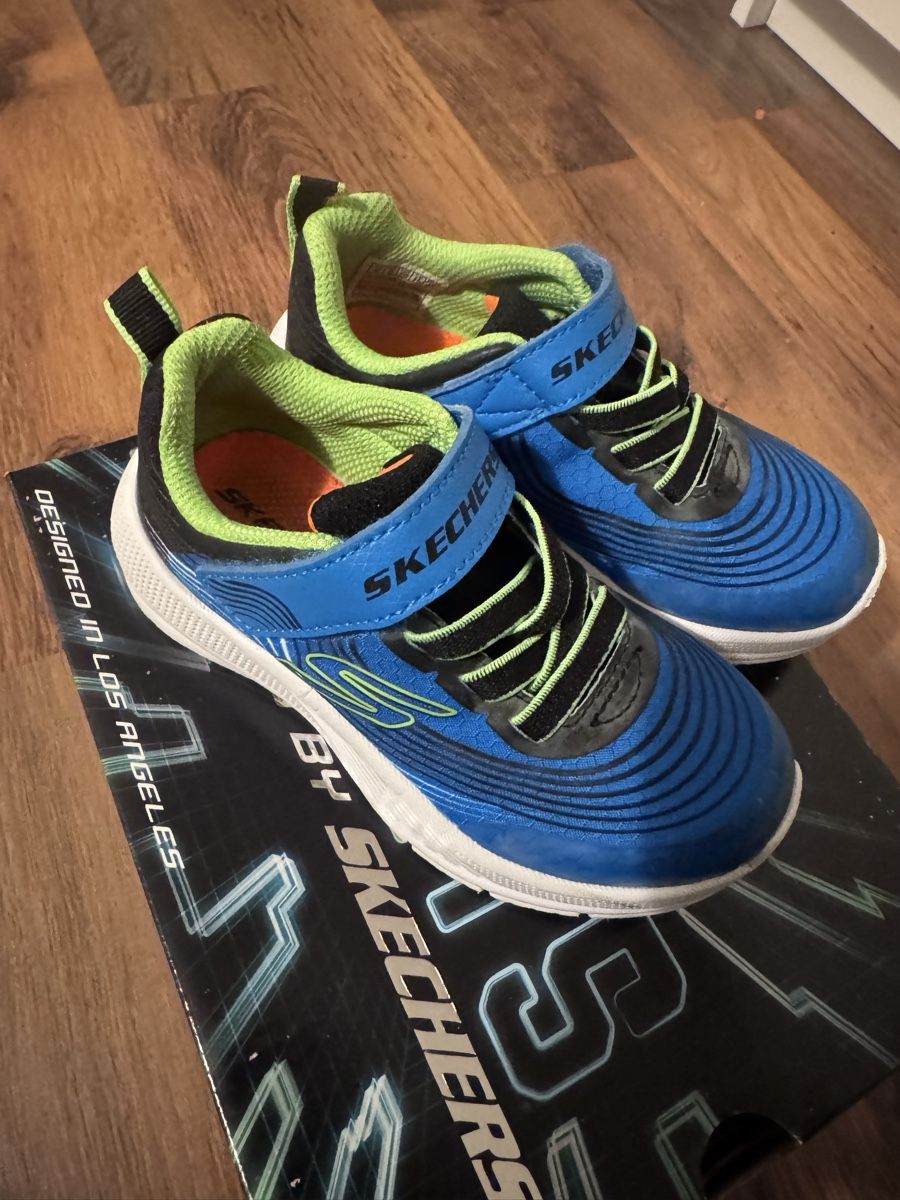 Scarpe per ragazzi: Skechers Blau grösse 25 – Usato da Dübendorf venduto da Premium-Cars