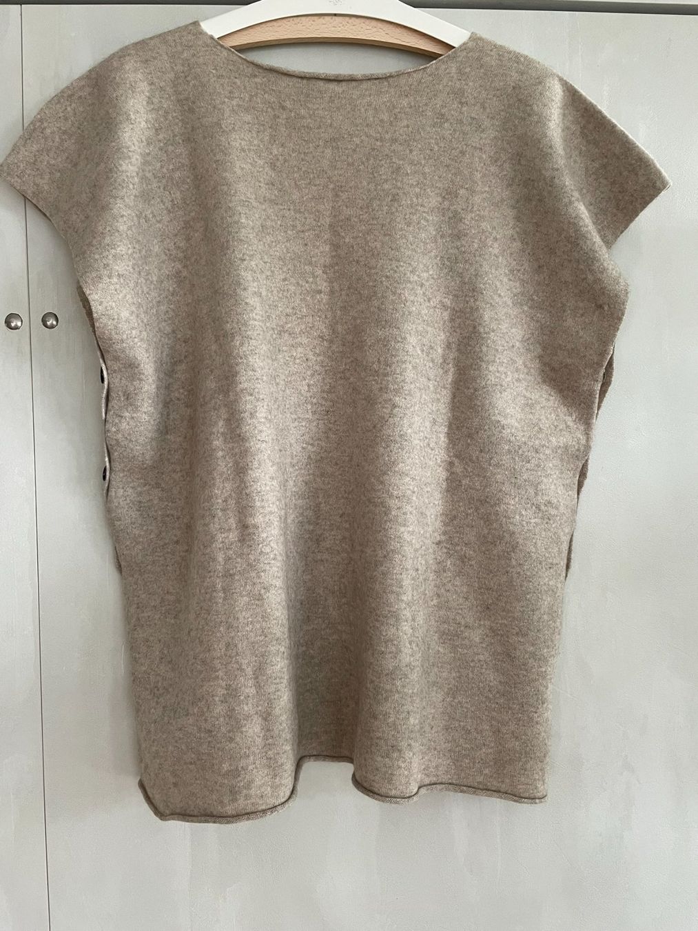 Pulls & Sweat-shirts: Pull manches courtes 100 % cachemire beige – D'occasion à Lausanne par mg_e 2