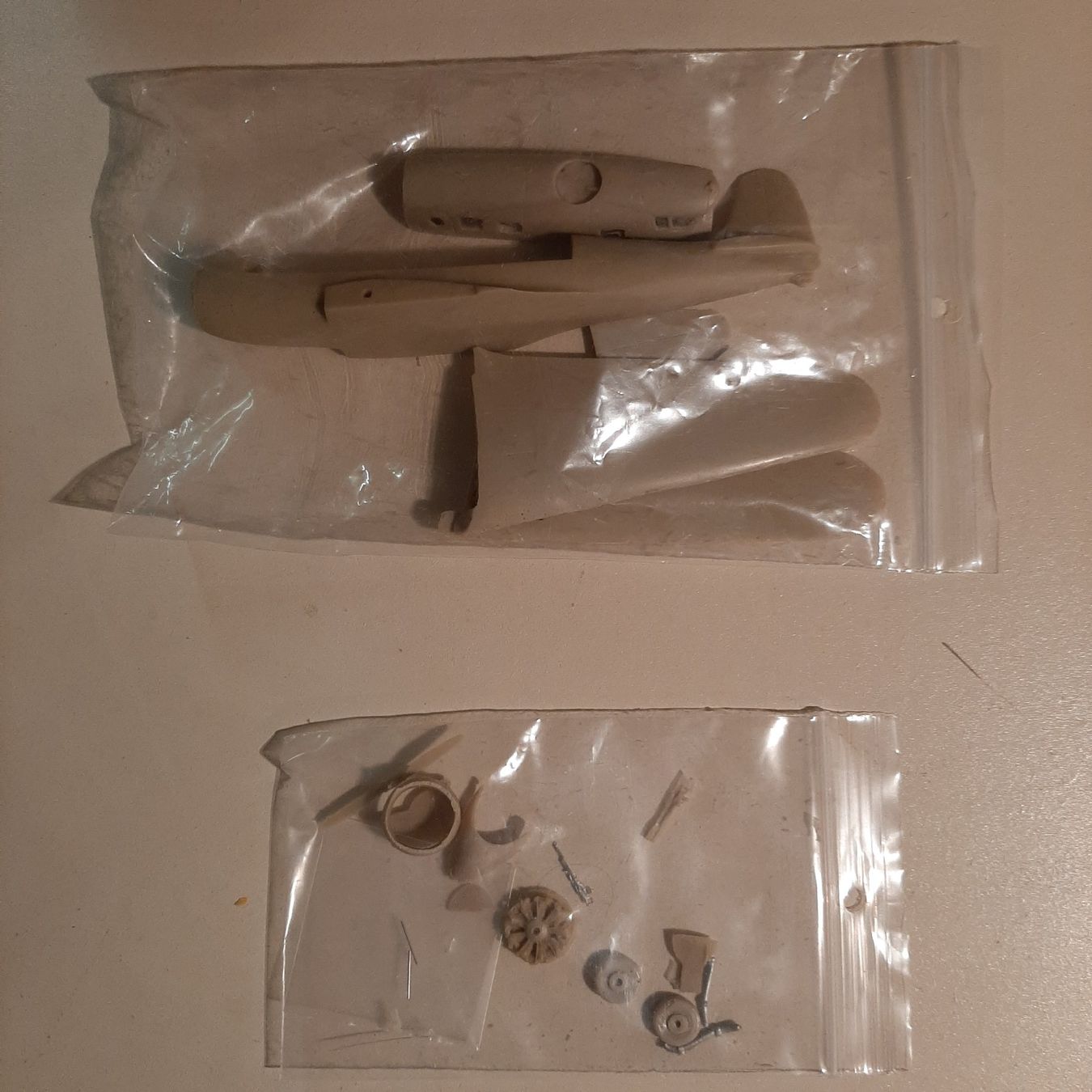 Kit di modellismo & Modellini statici: 1004 ... Vultee V-1 ... Dekno E-0100 ... Resin – Nuovo (secondo la descrizione) da Bonstetten venduto da Benibanny59 2