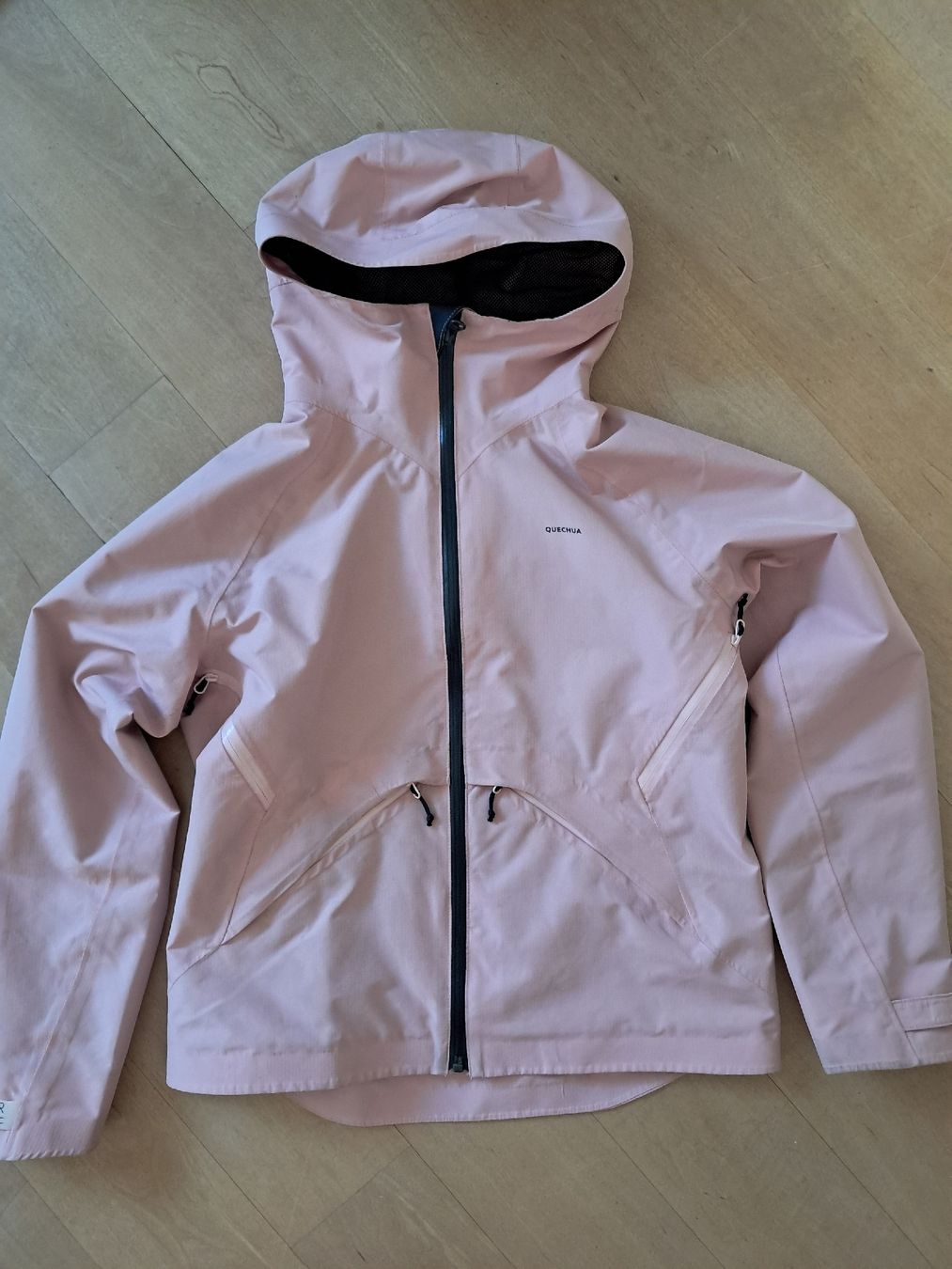 Decathlon Giacche & Cappotti: Mädchen Regenjacke Gr. 140 – Usato da Winterthur venduto da fabelwin