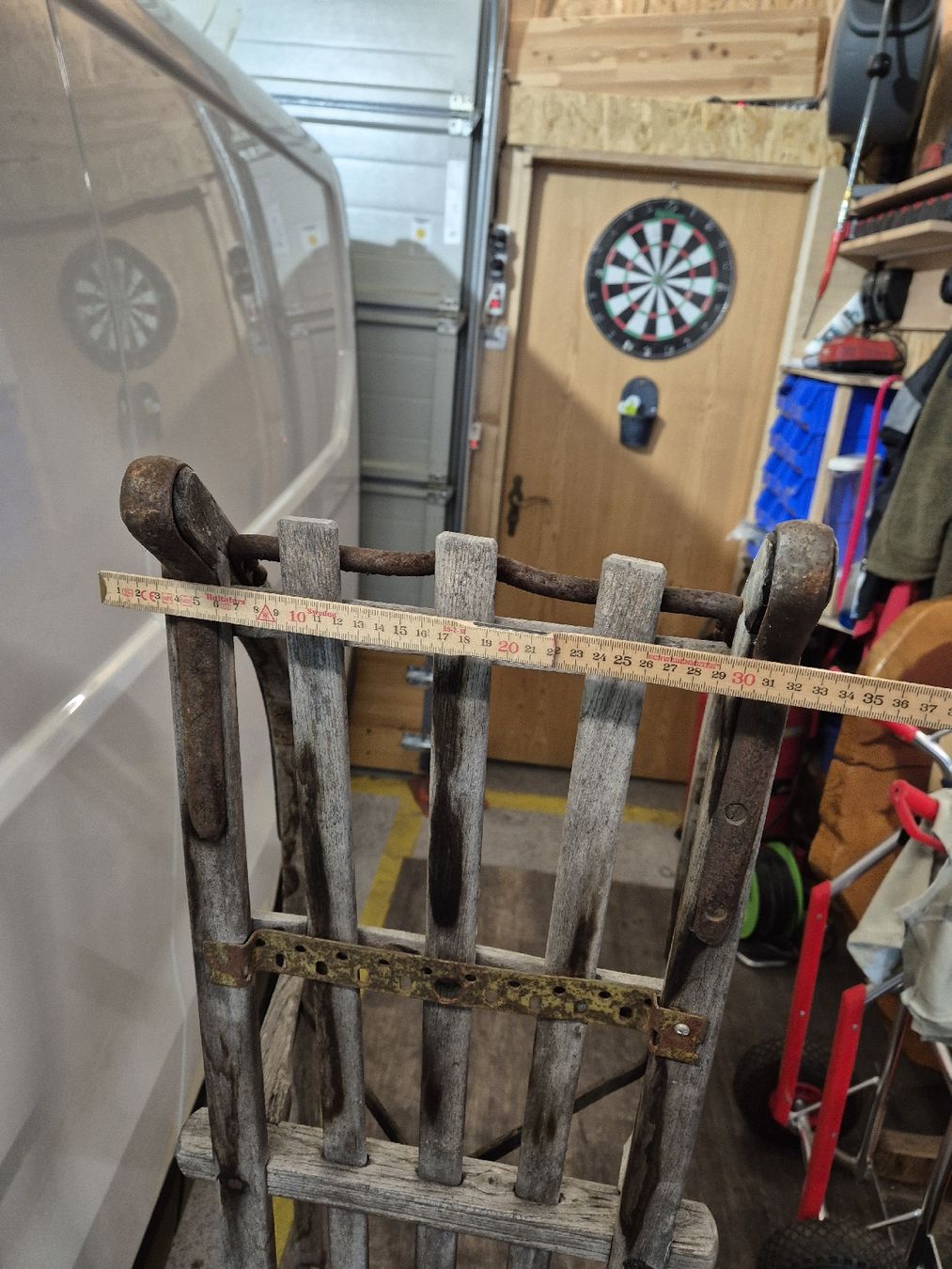 Tutte le decorazioni: Antiker Holzschlitten ca. 150cm lang, Deko – Usato da Frutigen venduto da Schoeggi105 5