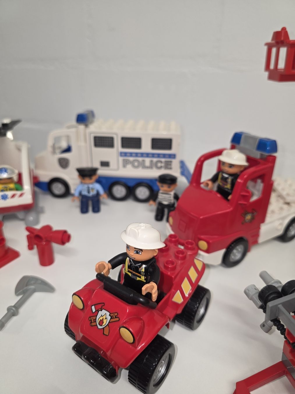 Lego Giocattoli: Lego Duplo Polizei / Feuerwehr – Usato da Arch venduto da Jamoa 1