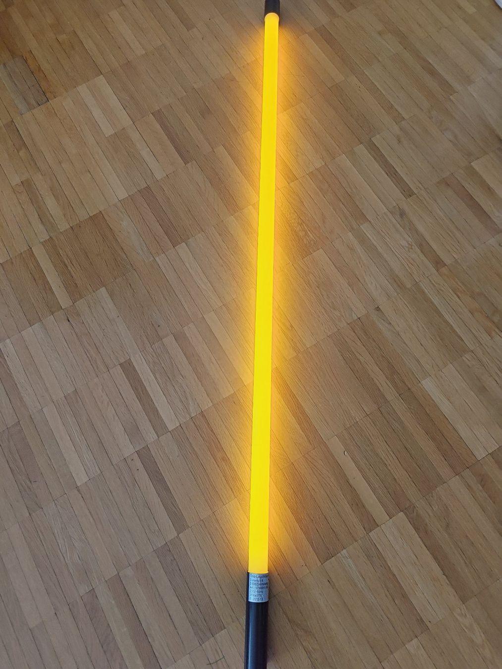 Lampen: Neon Röhre Gelb – Gebraucht aus Hochdorf von all_u_want