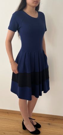 Love Moschino Kleid, GrösseS, Dunkelblau/Schwarz, Top!