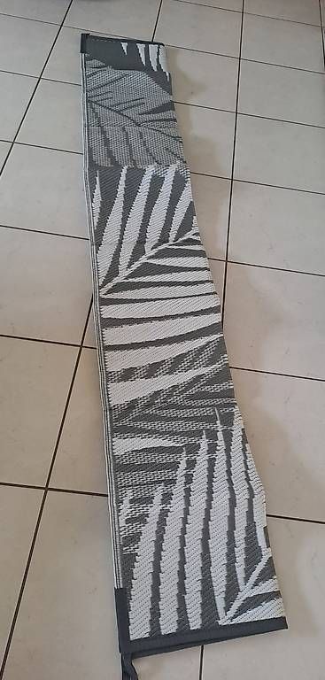Teppiche: Zeltteppich 1500 x 2500 – Gebraucht aus Schwarzenburg von sac_6dsm 1