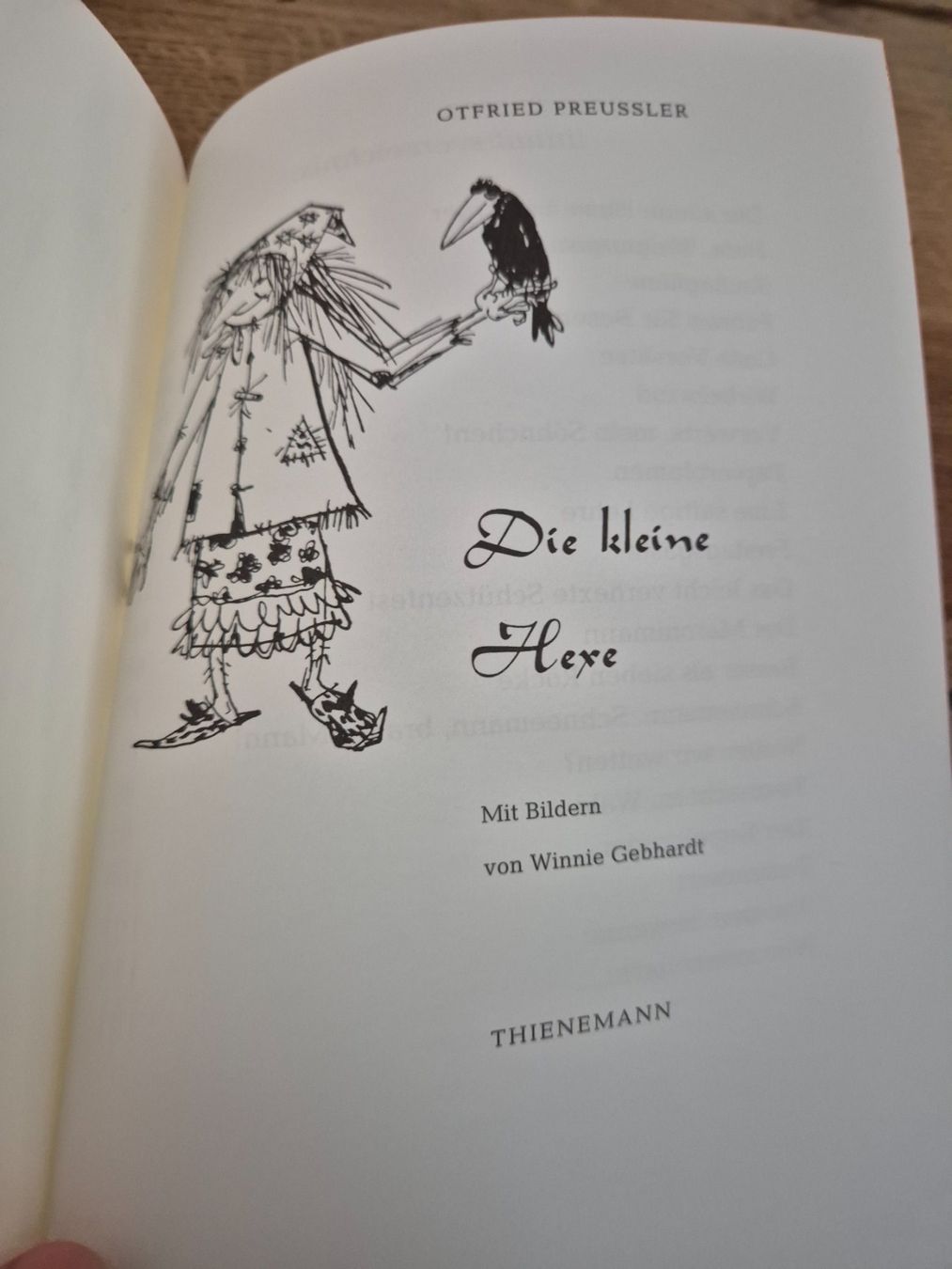 Libri: Die kleine Hexe / Otfried Preussler – Nuovo (secondo la descrizione) da Oberdiessbach venduto da Finland1977 1