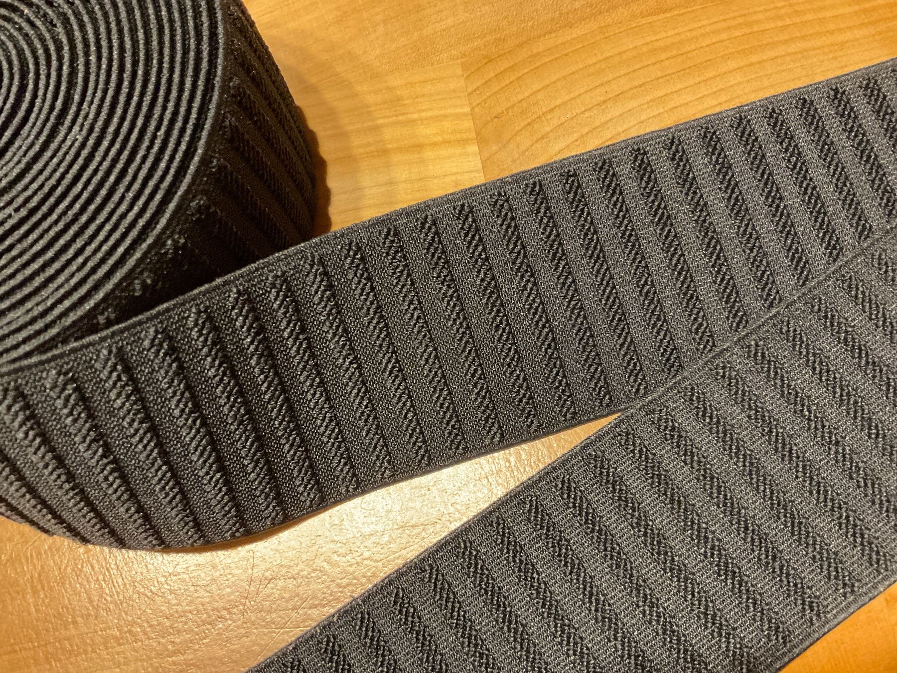 Tessuti: Gummiband / Webband zum basteln / 5 Meter lang – Usato da Rümlang venduto da euqinom16 1