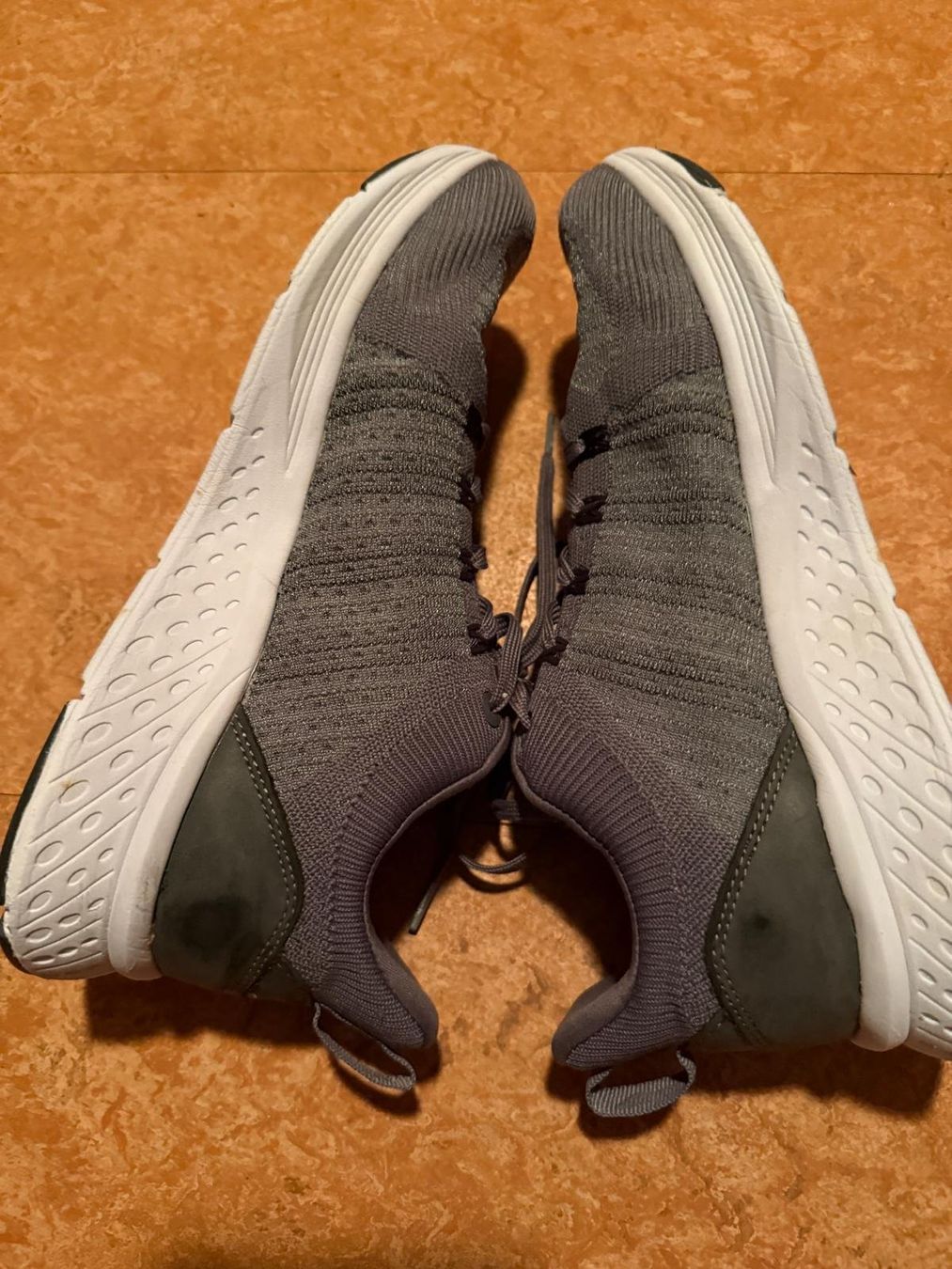 Bench Scarpe da uomo: Bench Herren Laufschuhe – Usato da Flawil venduto da Stella_3 1
