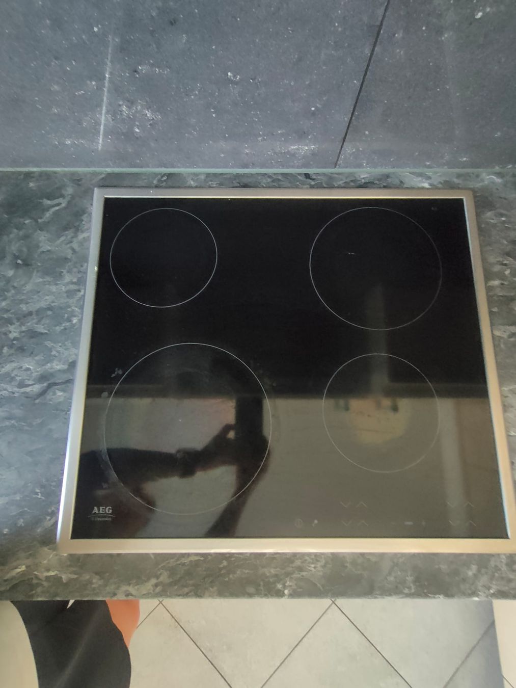 Cucine complete: Cuisine complète d'occasion, électroménagers inclus à vendre – Usato da Grône venduto da mmaye 4
