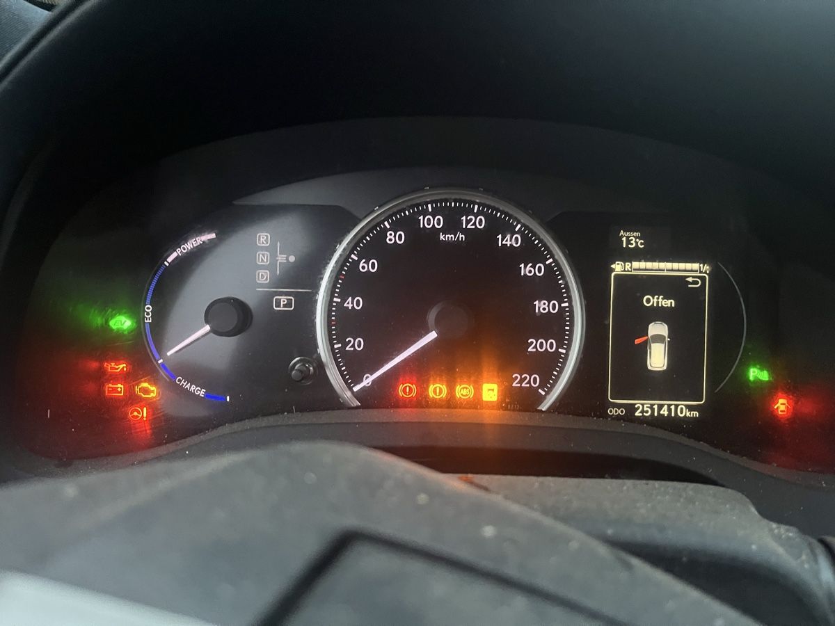 Lexus Automobili: Lexus CT200H – Difettoso da Unterentfelden venduto da StuntmanDave 4