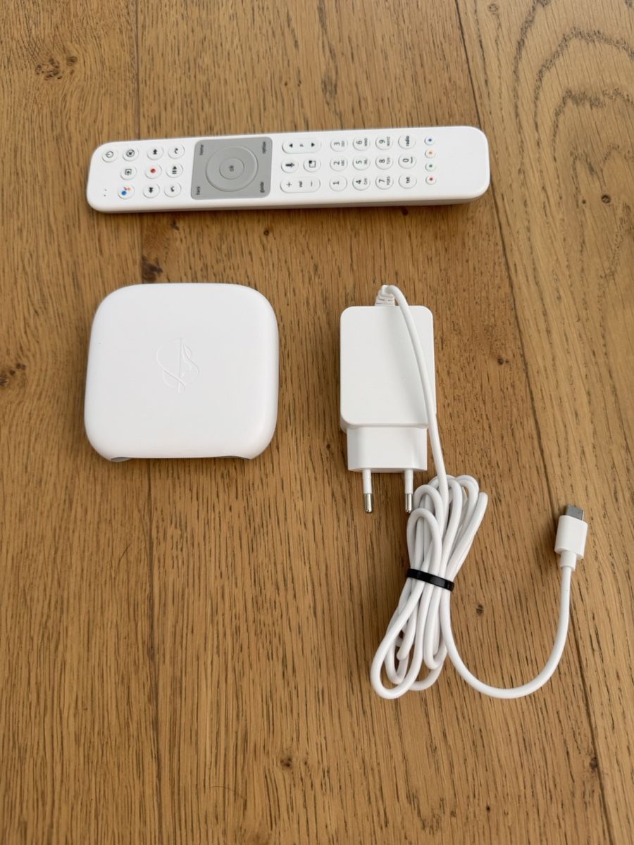 Swisscom Lettore multimediale & Streamer: Swisscom TV box 5  – Usato da Bottmingen venduto da ser_rs9s