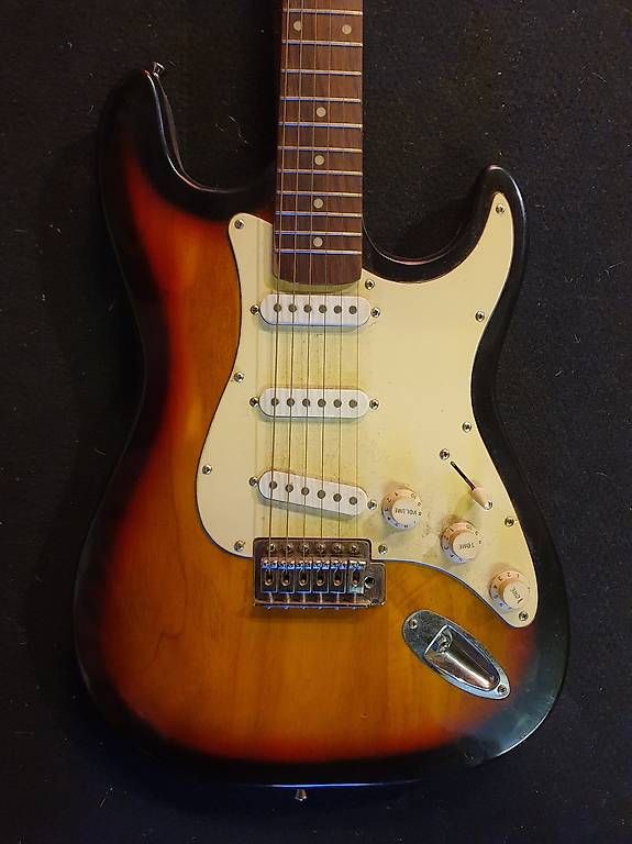 Strumenti musicali: Stratocaster E-Gitarre No-Name Schwarz – Usato da Zufikon venduto da mronioon 1