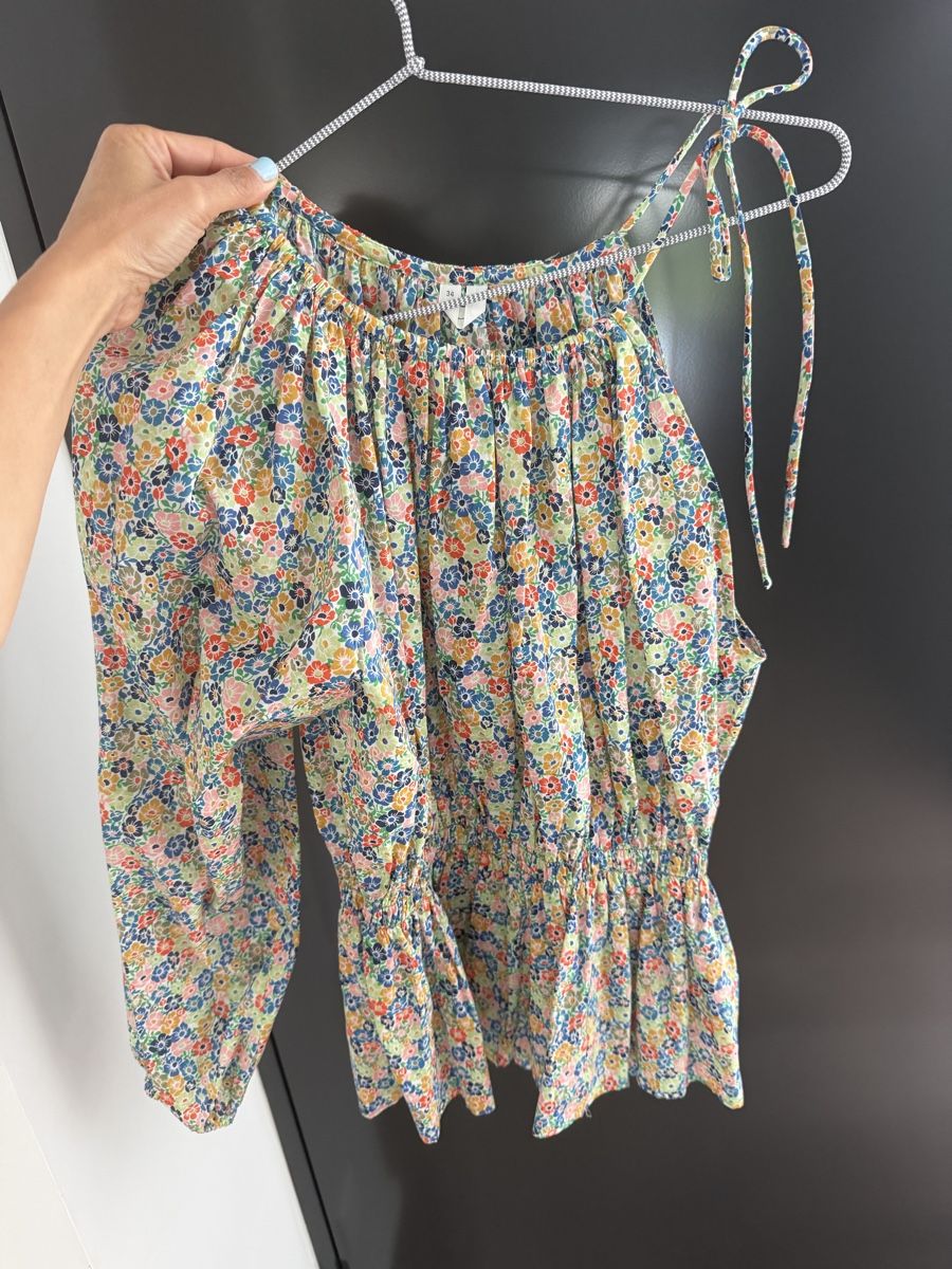 Arket Blusen: Arket Floral Print Cotton Blouse Size:36 – Gebraucht aus Herrliberg von Tubalp