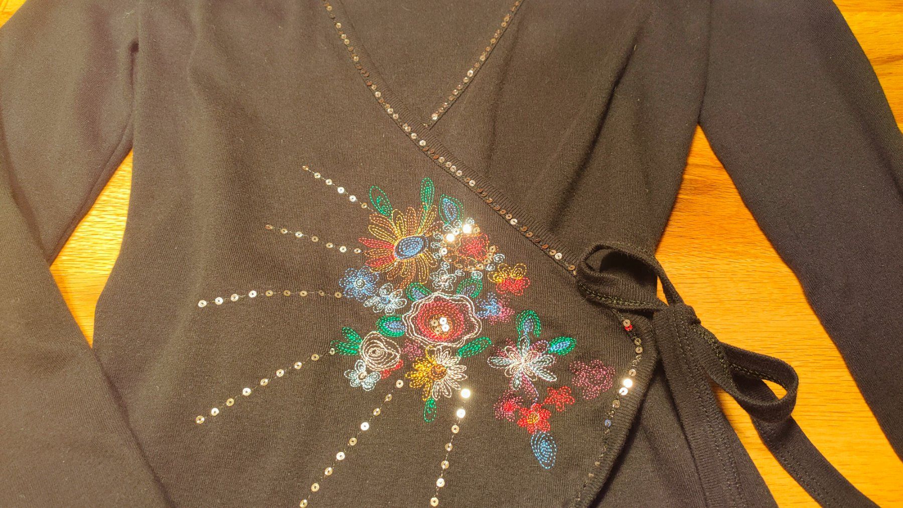 Sisley Pulls & Sweat-shirts: Wickelpullover M schwarz Sisley – D'occasion à Villmergen par toptip1970 1