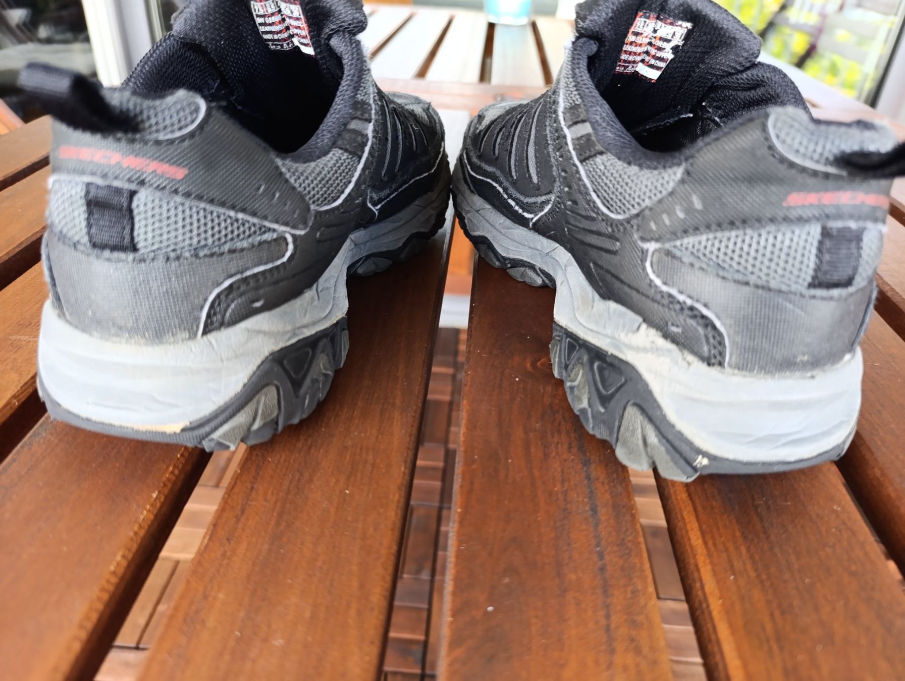 Skechers Herrenschuhe: Sketchers Sneakers, Gr. 40 – Gebraucht aus Zürich von VorlonShadow 5