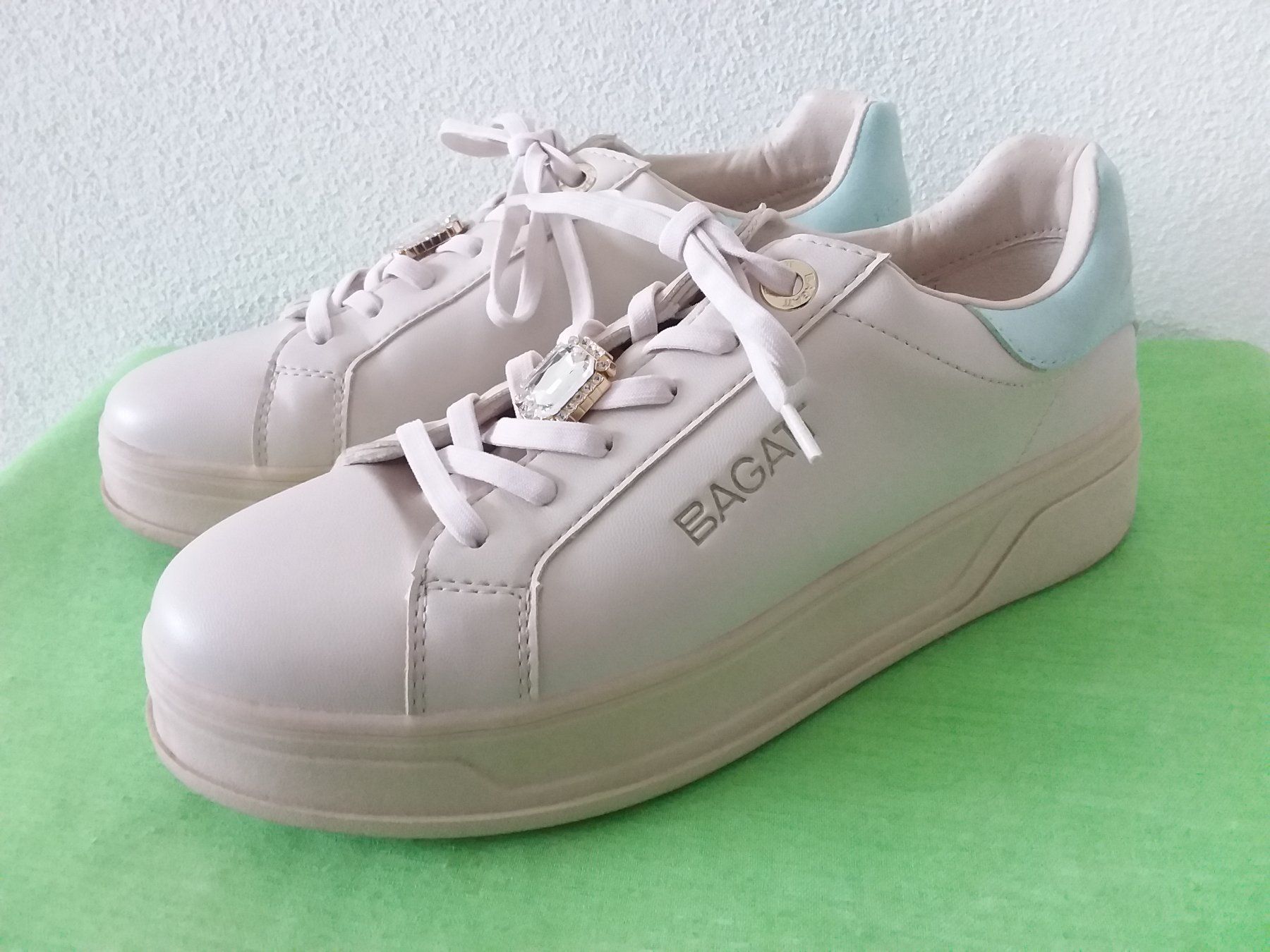 Bagatt Scarpe da donna: BAGATT Sneakers Gr 40 – Usato da Uitikon Waldegg venduto da Risibisi7