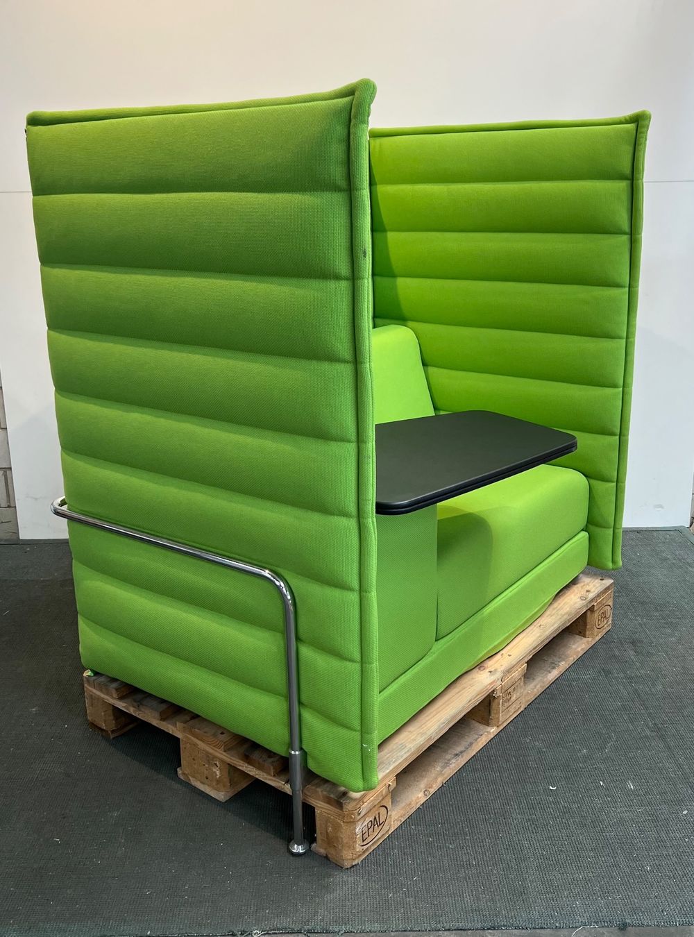 Vitra Sofas: 006 VITRA Alcove Work Highback Sofa – D'occasion à Wangen an der Aare par TBYN 2