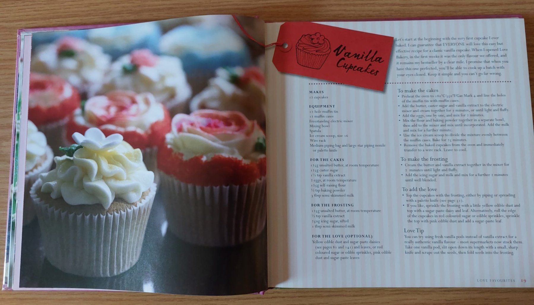 Libri: Cupcakes from the Heart - Backbuch - Samatha Blears – Usato da Urtenen-Schönbühl venduto da Kahru 3