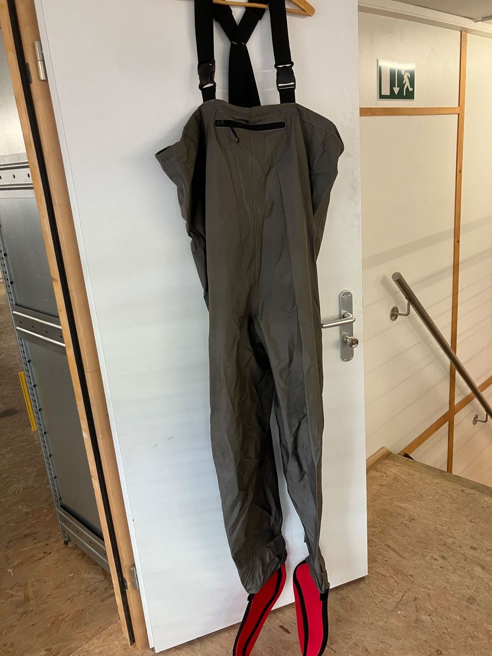 Completi: XXL Watanzug/Fischerhose – Usato da Dübendorf venduto da sdbu-frappant