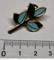 Ast mit Blättern - Pin   (neu, OVP)