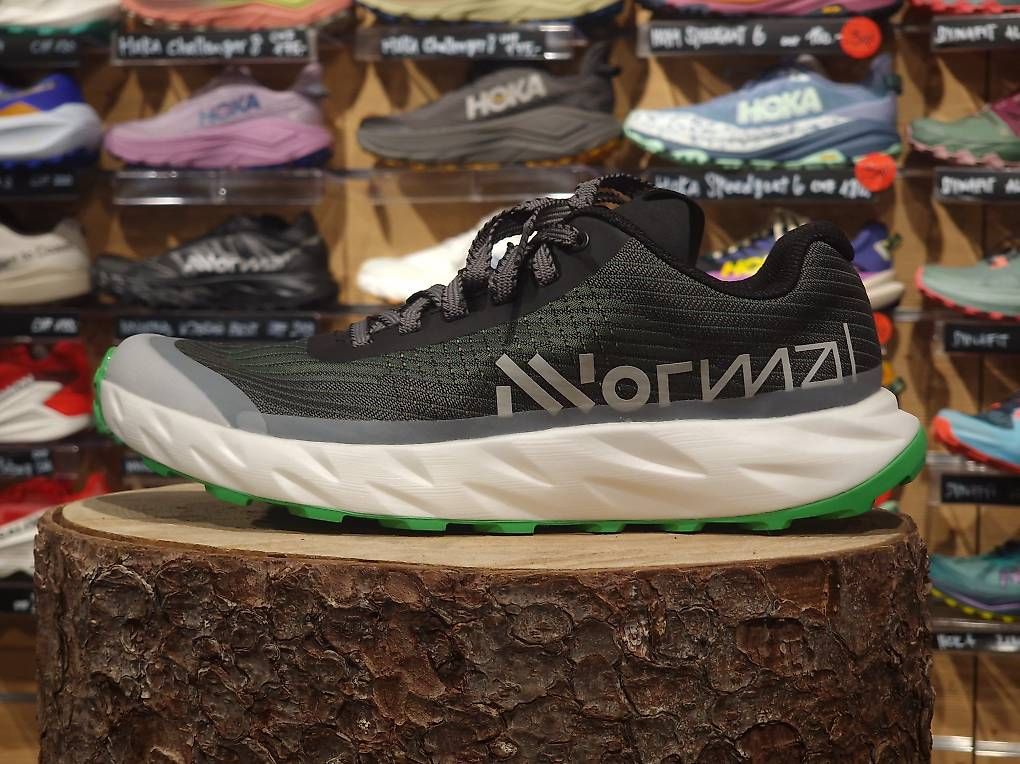 Scarpe da donna: NNORMAL KJERAG GREEN | TRAILRUNNING SCHUH – Usato da Grindelwald venduto da Backdoor_Shop