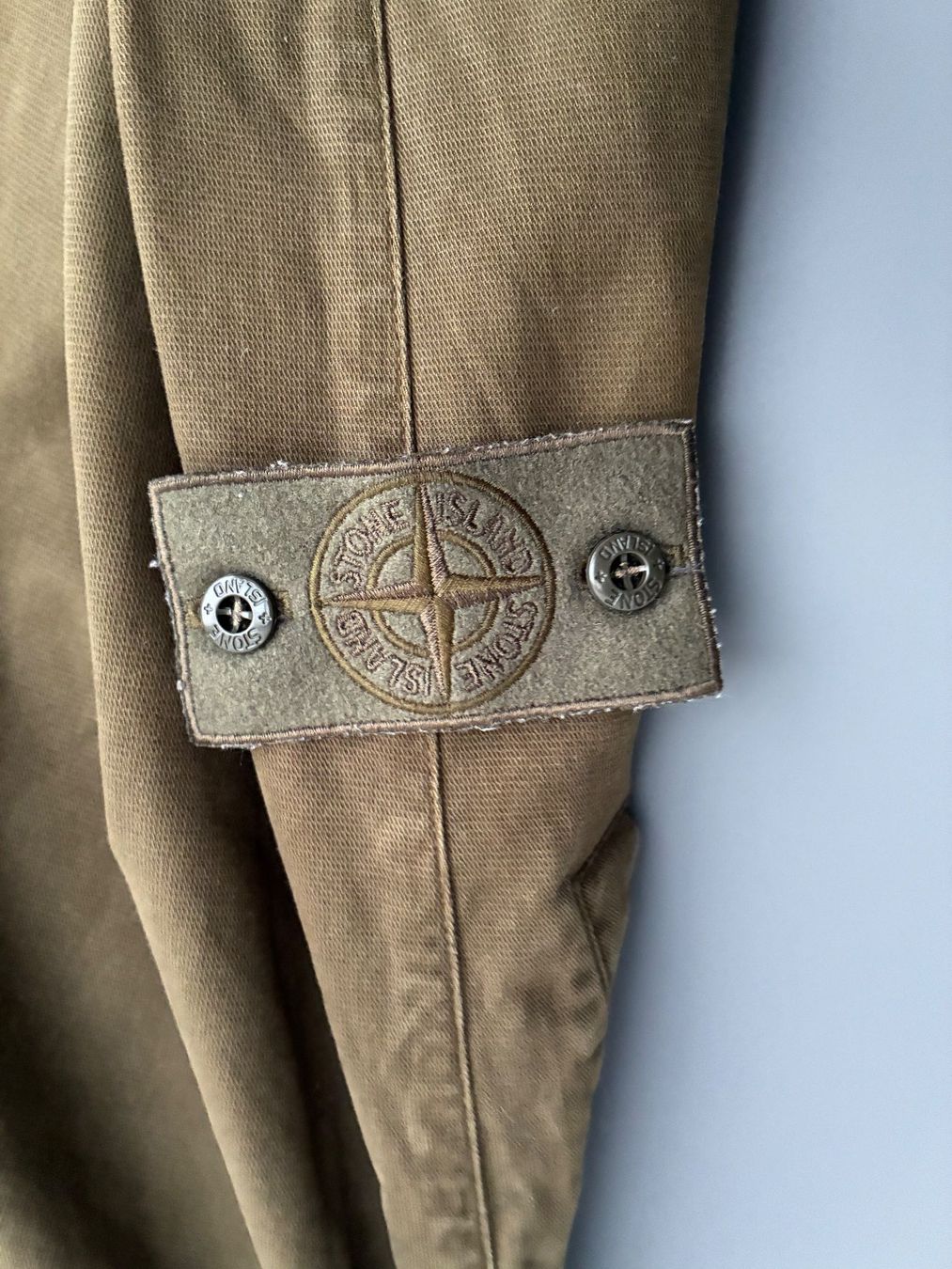 Stone Island Pantaloni: Stone Island Hose Khaki / W31 / GHOST PIECE – Usato da Liestal venduto da oro_g 2