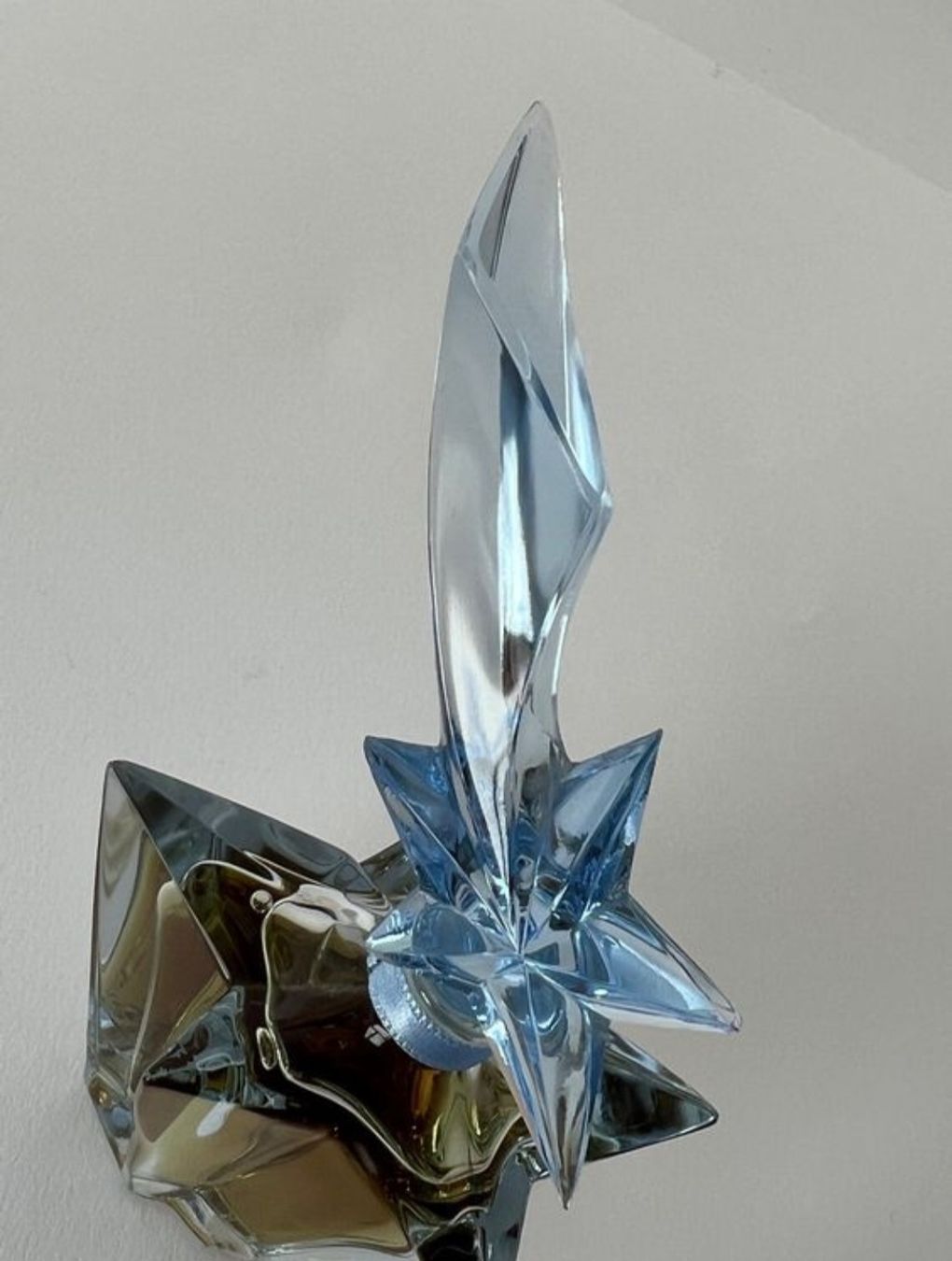 Mugler Profumi & Eau de Toilette: Thierry Mugler Angel Comet Star Perfume Bottle, 1995. – Nuovo (secondo la descrizione) da Gunzgen venduto da thomasbx 3