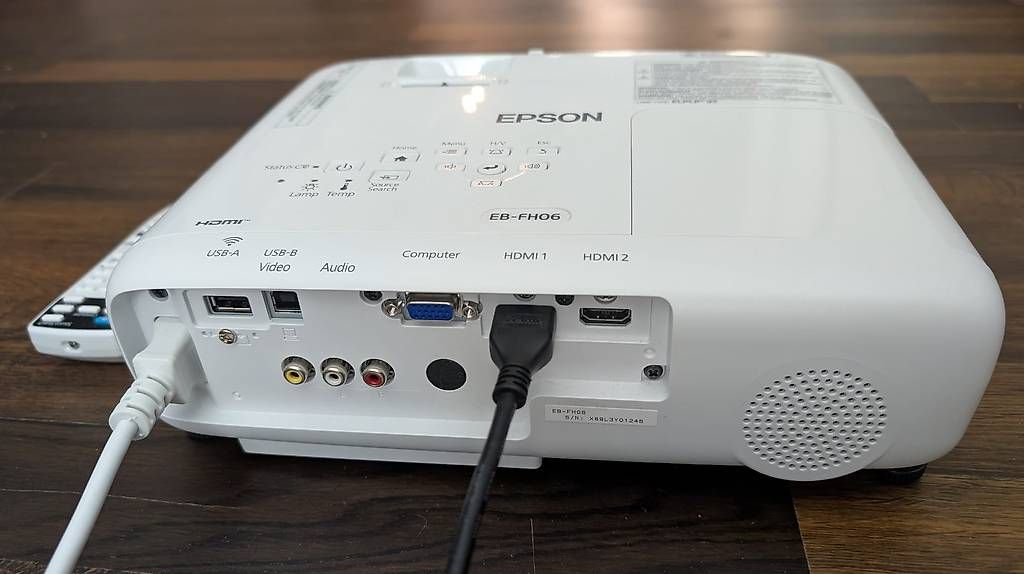 Epson Proiettori: Beamer - Epson EB-FH06 – Usato da Frauenfeld venduto da pakuw1 1