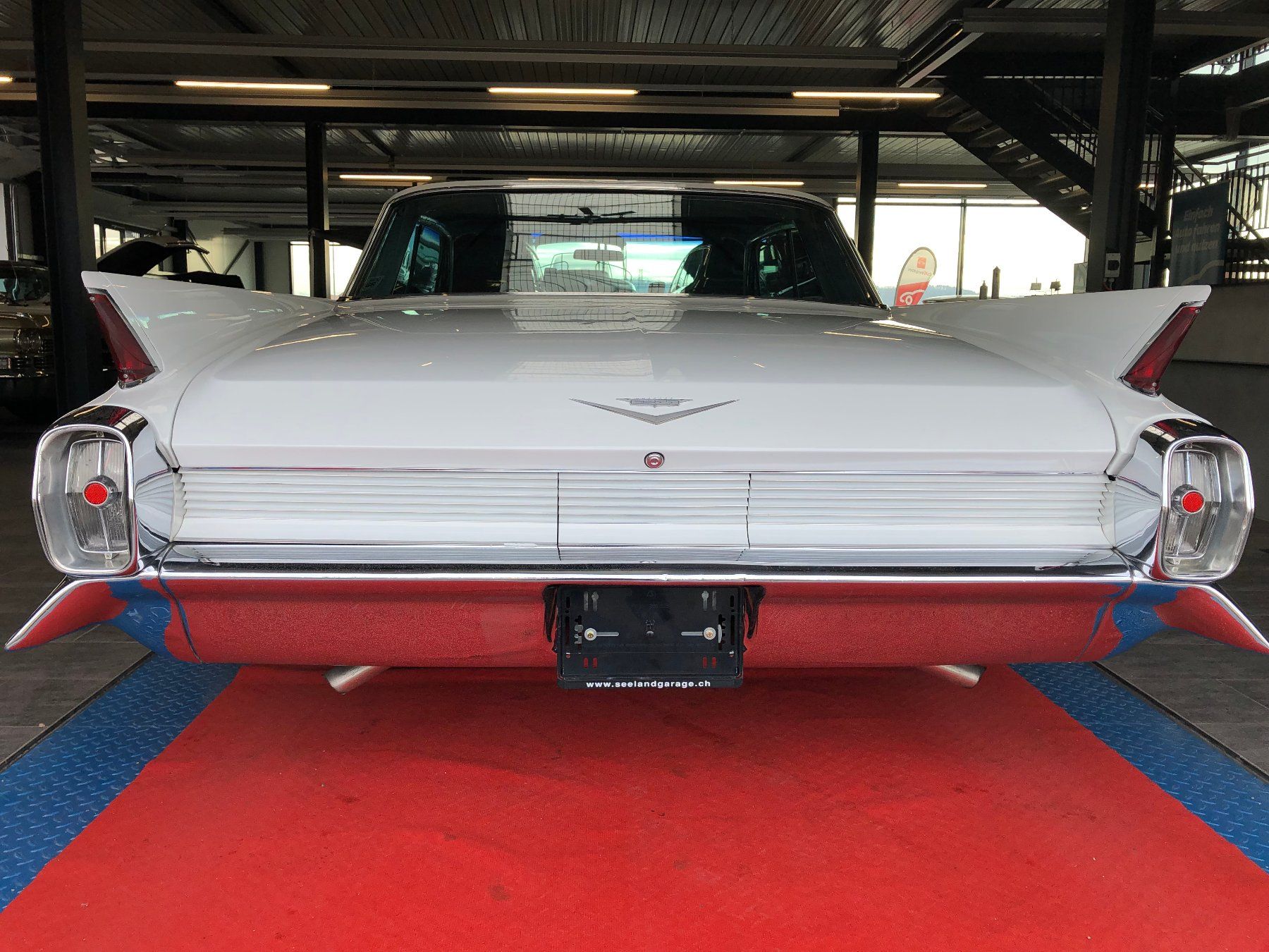 Cadillac Automobili: CADILLAC DEVILLE COUPE 6.4-V8 – Usato da Gampelen venduto da Steuer0 3