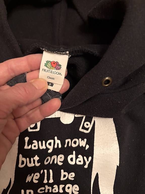 Maglioni & Felpe: Banksy Kaputzenpullover – Usato da Zürich venduto da gucks 3