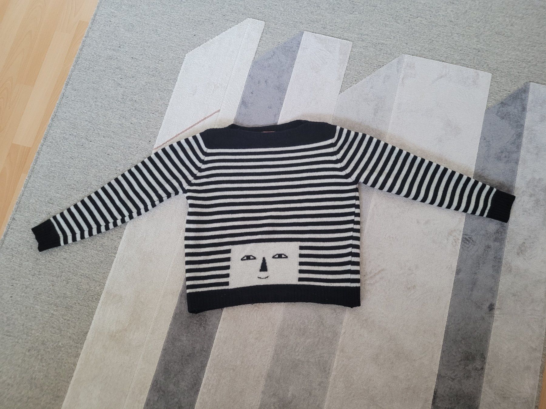 Maglioni & Felpe: Streifenpullover mit Gesicht, M, Donna Wilson Lammwolle – Usato da Zürich venduto da mgn1