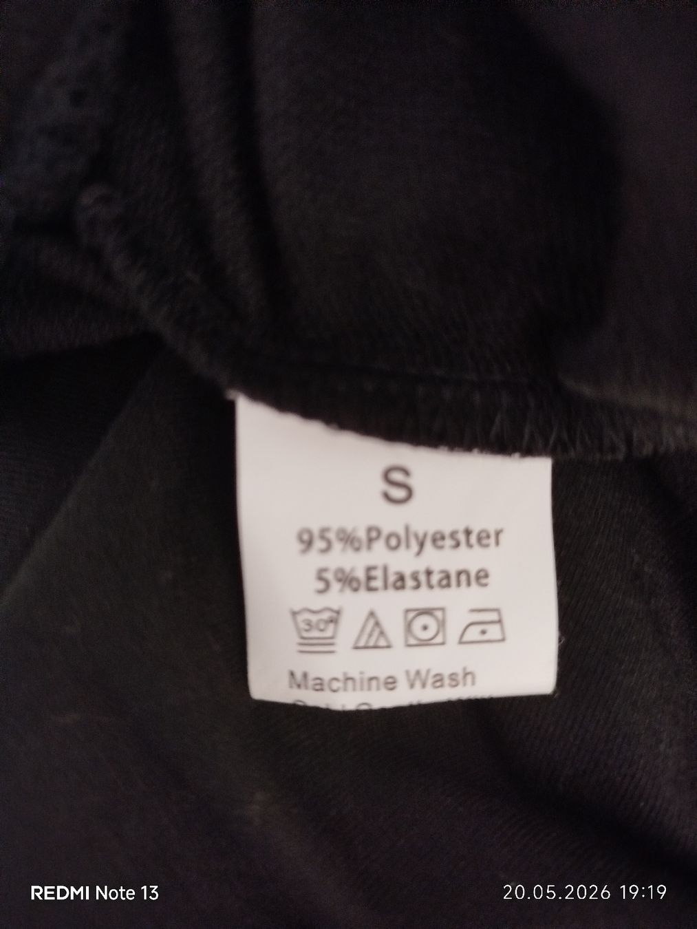 Lotti di vestiti: Elastisches Kleid-Set mit Sweatshirt, Größe S  – Nuovo e nell'imballaggio originale da Wauwil venduto da Sanczeza 6
