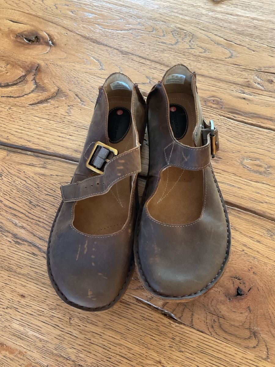 Clarks Scarpe da donna: Bequeme Clarks Schuhe Leder  Grösse 41 – Usato da Roggwil TG venduto da Tashi71 1