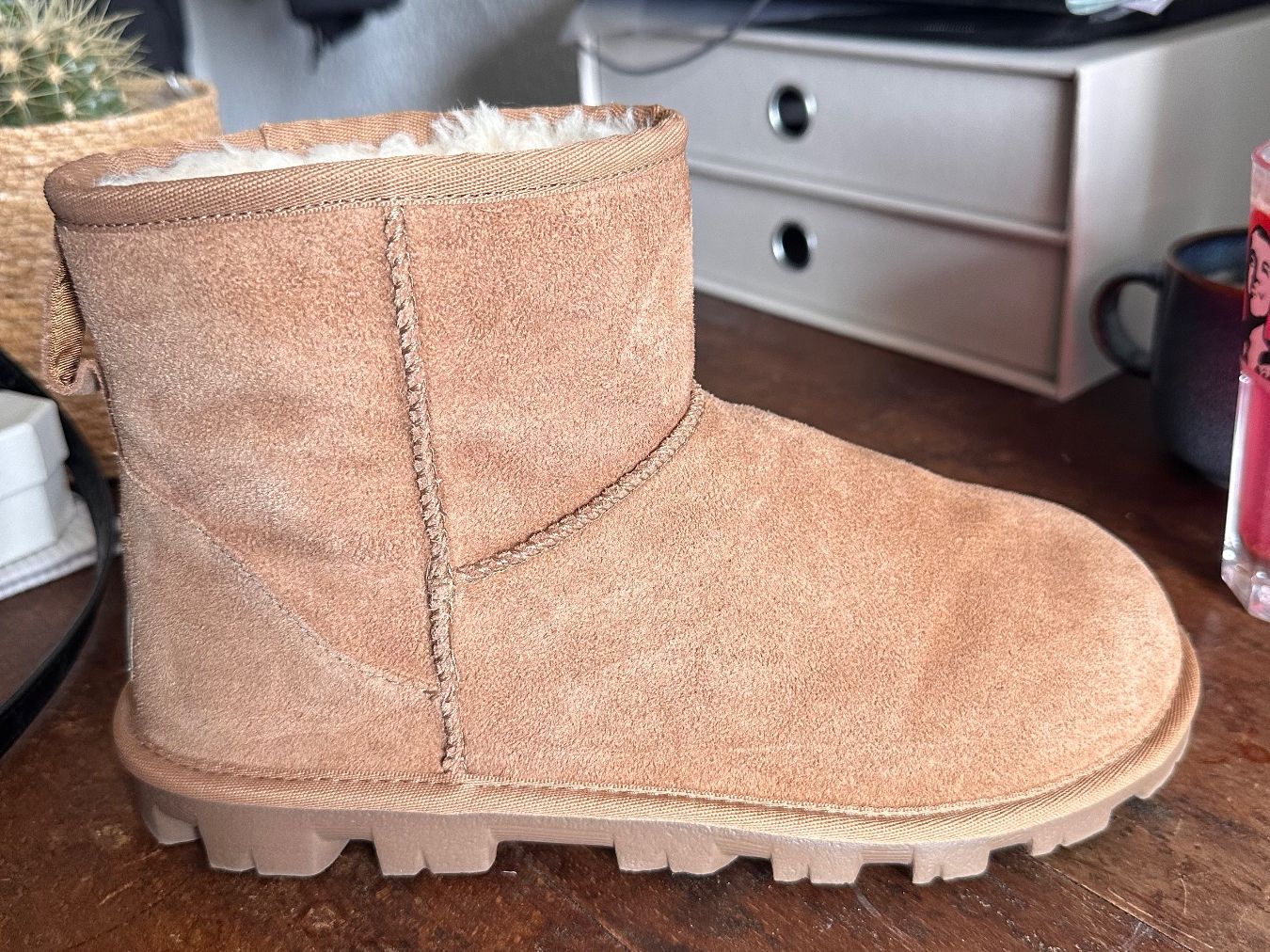 Ugg Scarpe da uomo: UGGS Boots – Usato da Zürich venduto da Naohmyxraphaela