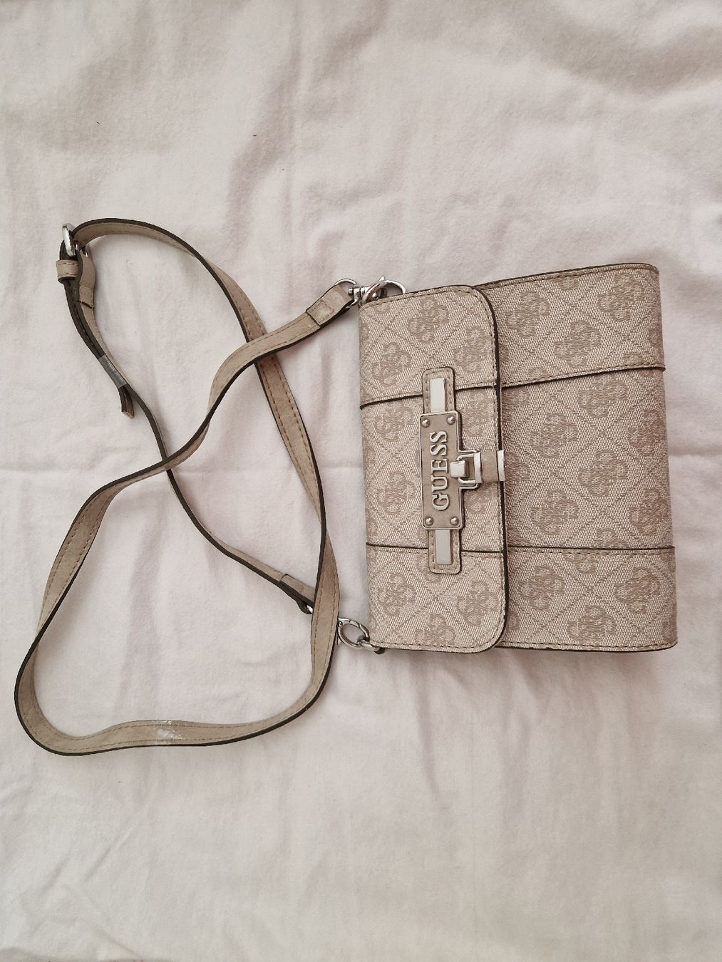 Guess Borse da donna: Guess Clutch beige – Usato da Zürich venduto da Mani56