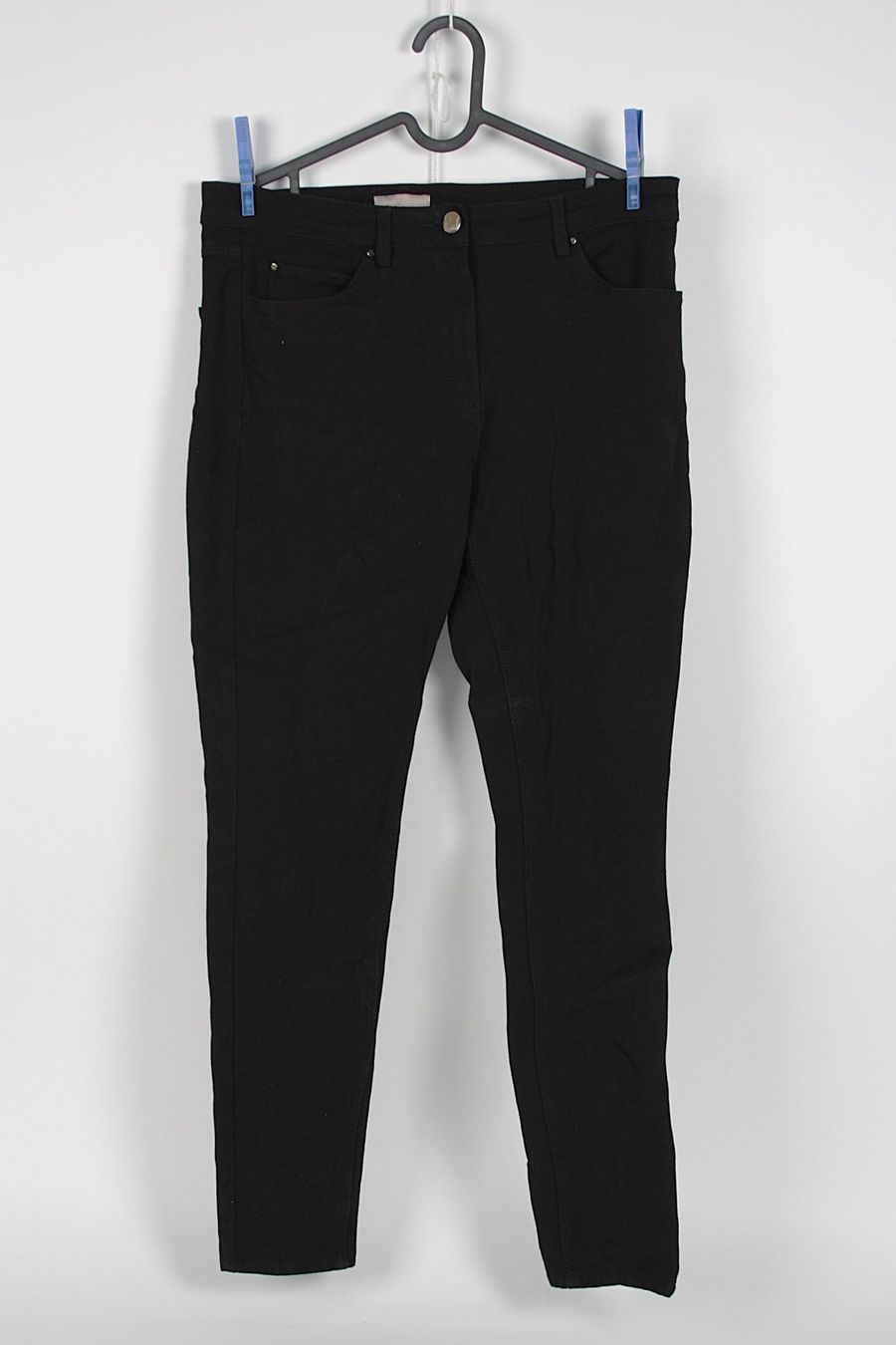 H&M Jeans: H&M Jeans schwarz Gr. 40 – Usato da Zollikofen venduto da Restwert_Zollikofen