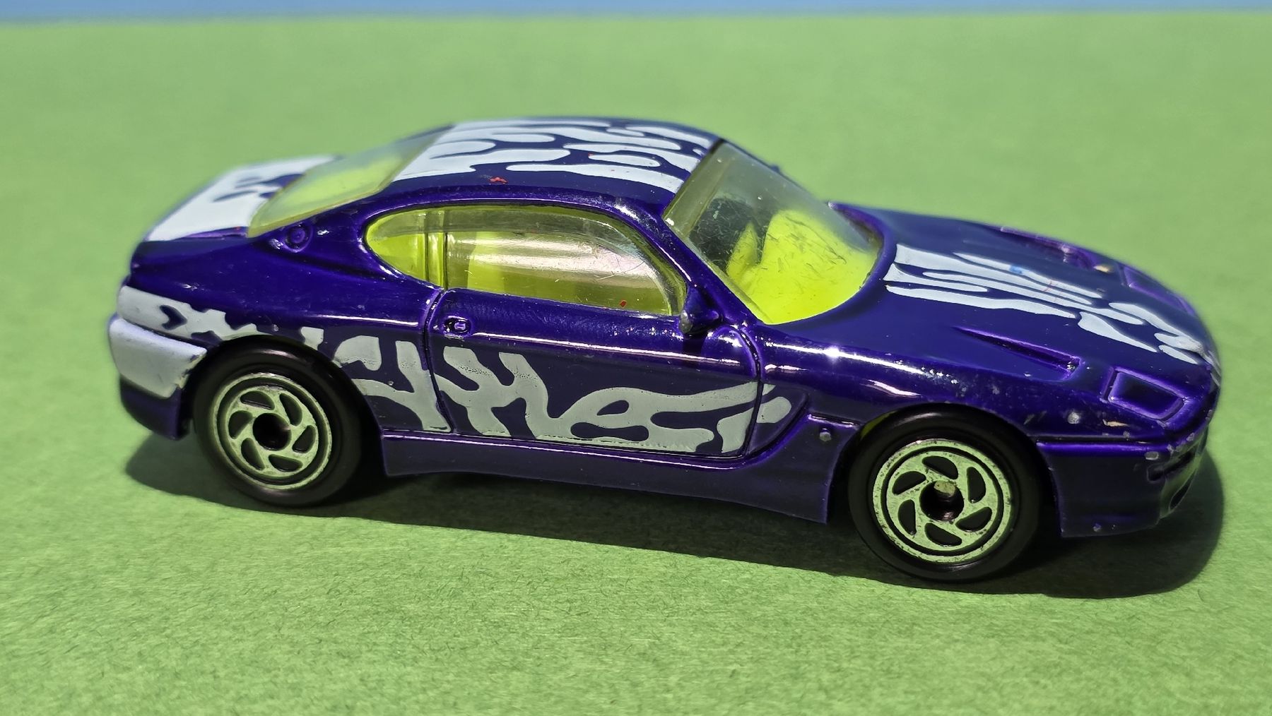 Matchbox Modellini d'auto: MATCHBOX 1994 FERRARI 456 GT – Usato da Burgdorf venduto da MIDICLORIAN 1