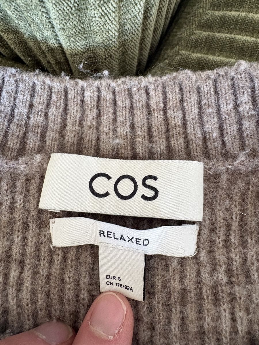 Cos Maglioni & Felpe: Pull COS en laine et mohair, taille S – Usato da Zürich venduto da eda_b878 2