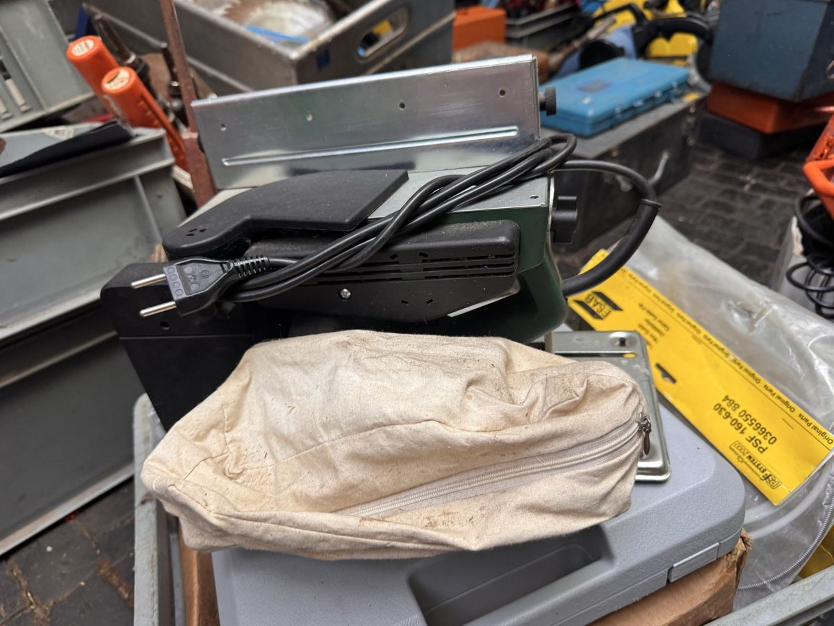 Tutti gli attrezzi: Bosch PHO 100 Hobel mit ug37 halter – Usato da Künten venduto da tot_bw26 4