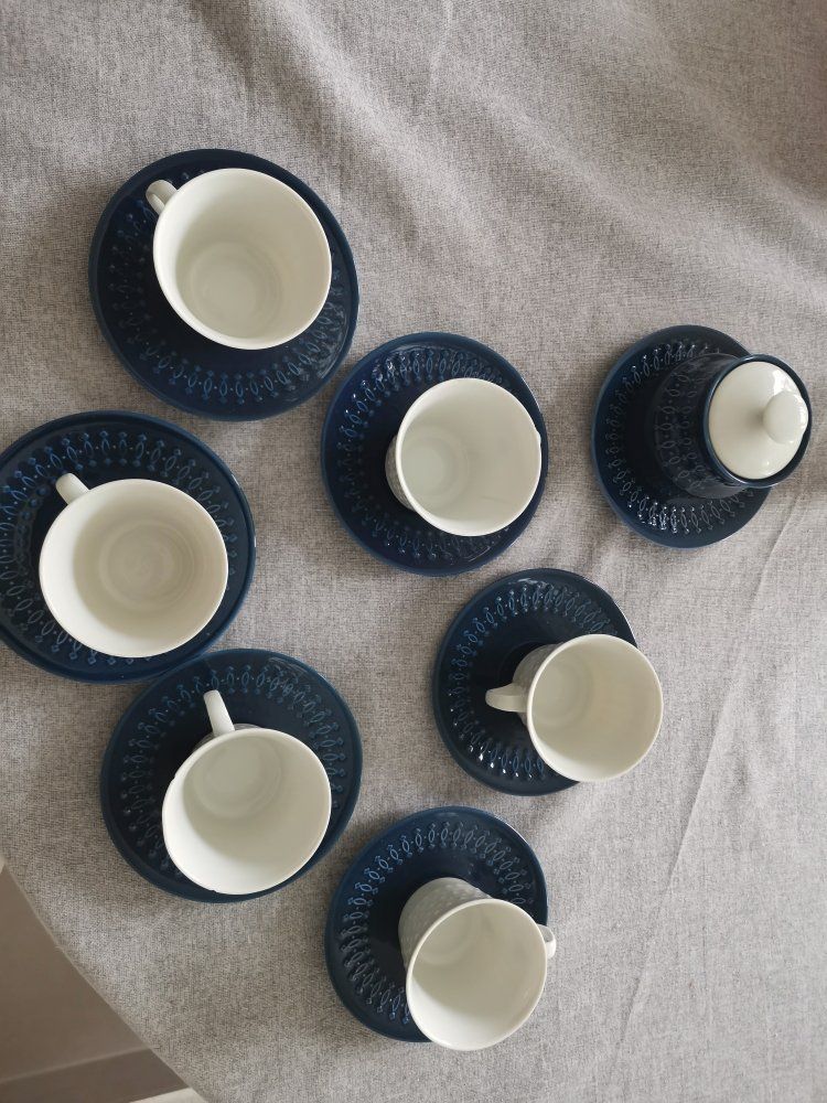 Set di piatti: tasses et sucrier – Usato da Porrentruy venduto da Piquetix