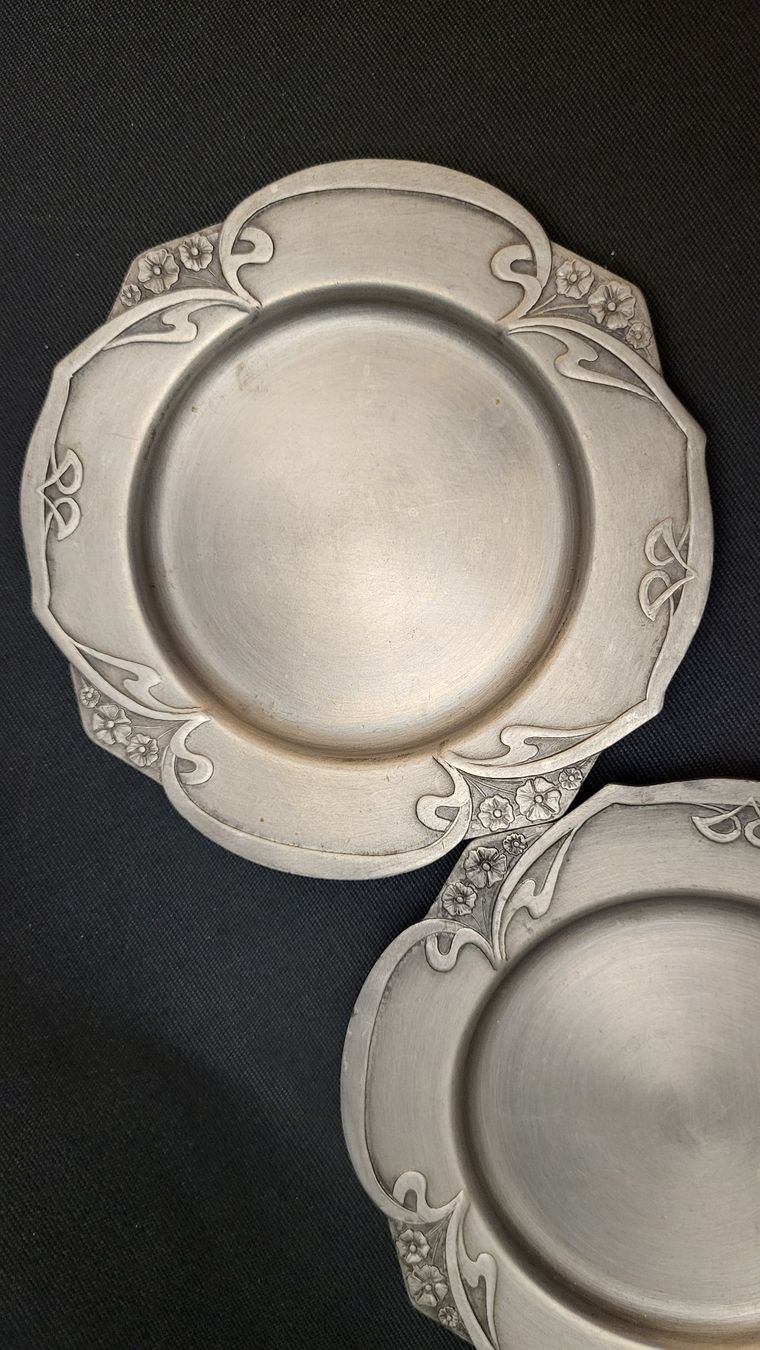 Sottobicchieri: 2 Zinn-Untersetzer JUGENDSTIL – Usato da Basel venduto da spinne02 2